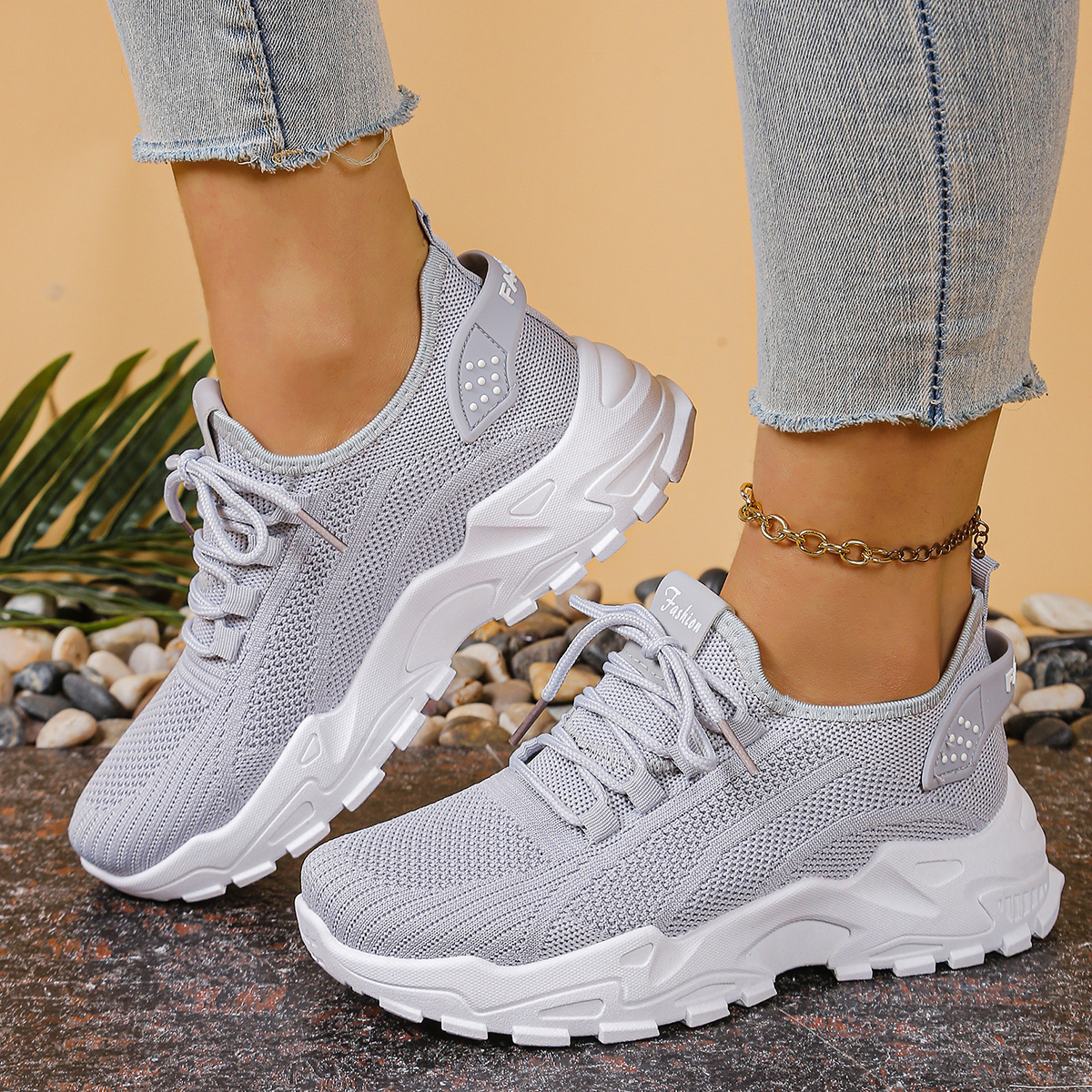 Guipure Lace Panel - Women's sports shoes 2025: Breathable single