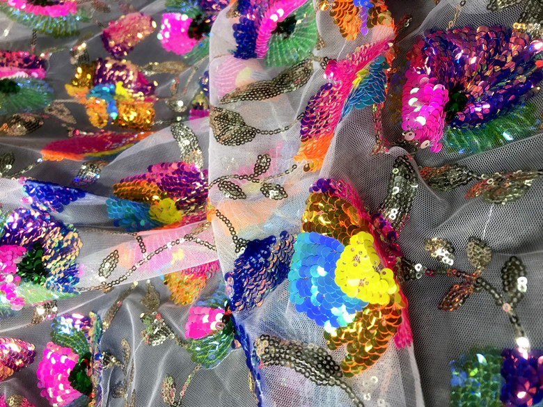 Colorful Crystal Sequins Flowe - Crystal Mesh Fabric บทวิจารณ์และราคา