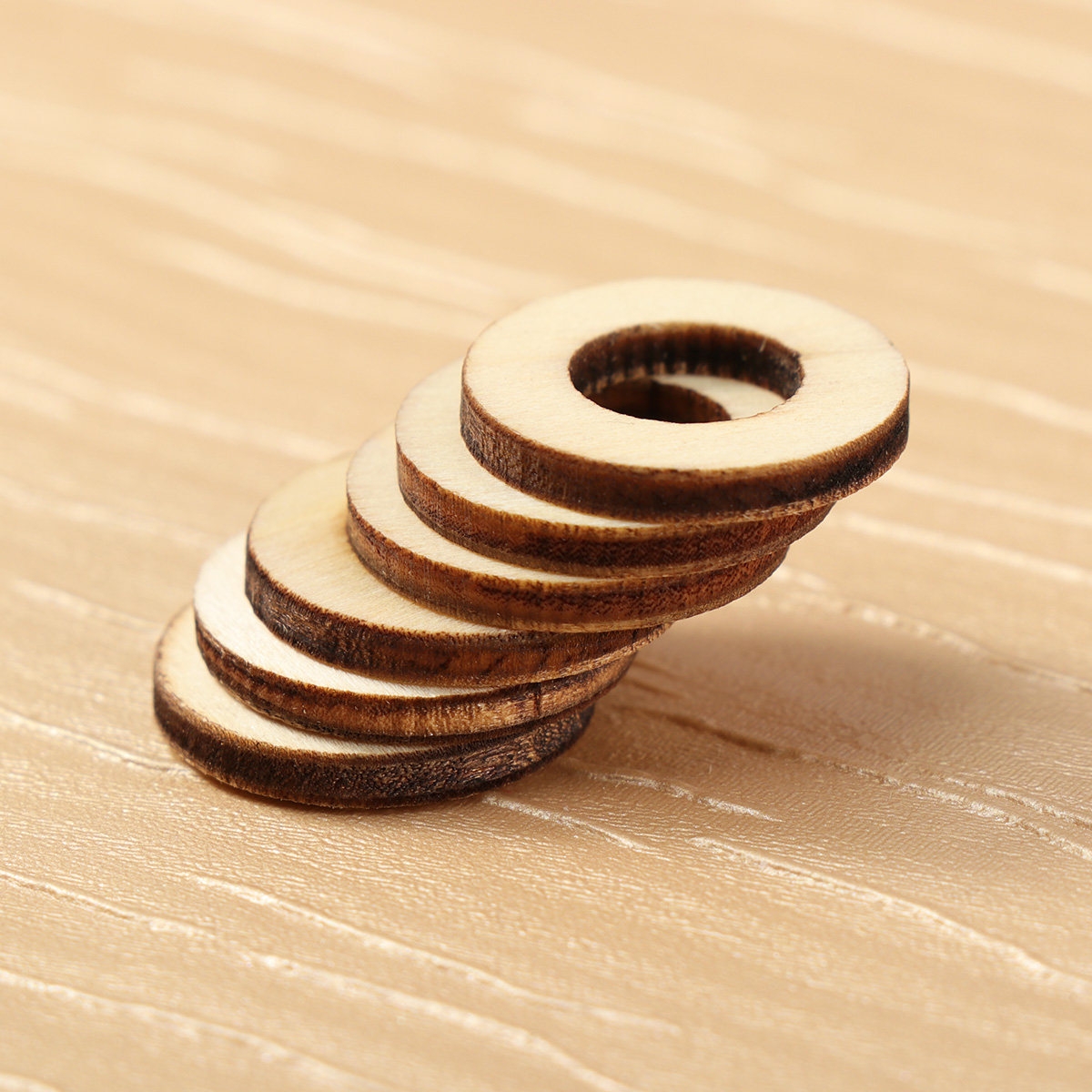 200Pcs Wood Chip Embellishment - Christmas Craft Embellishment บทวิจารณ์และราคา