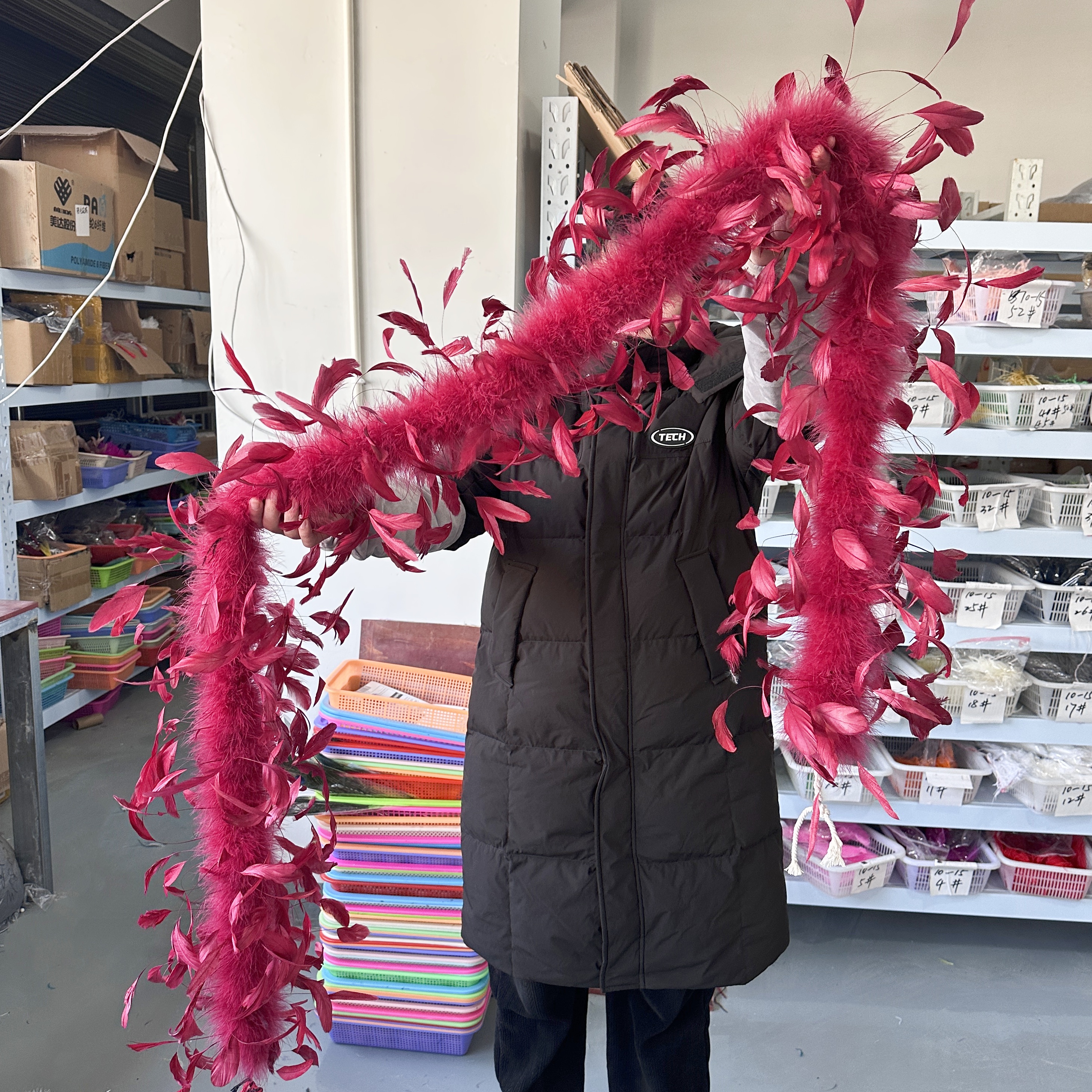 2Meter Burgundy Turkey Marabou - Feather Trim Marabou บทวิจารณ์และราคา
