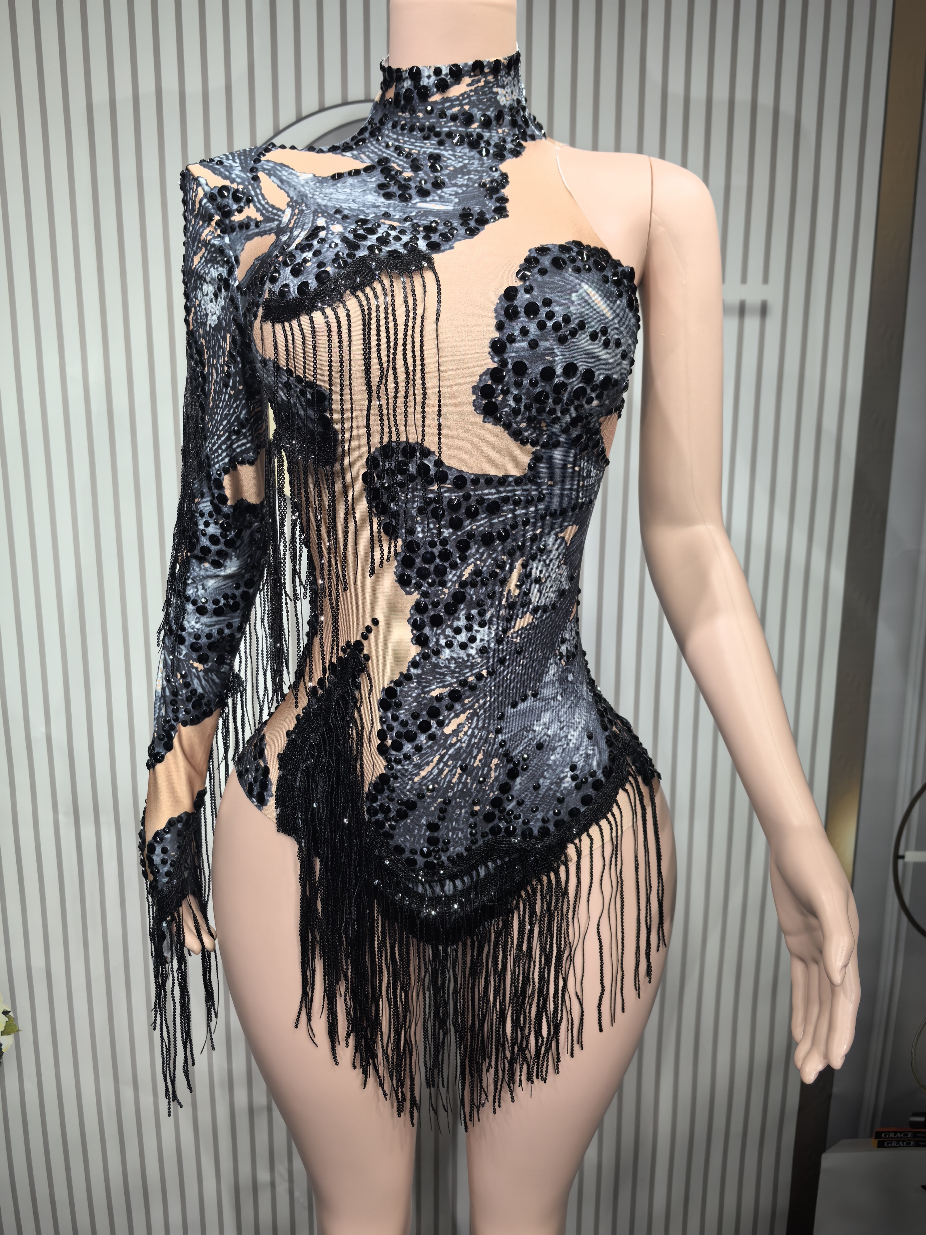 Sexy Skinny Leotard Singer Dan - Rhinestone Banding Trim บทวิจารณ์และราคา