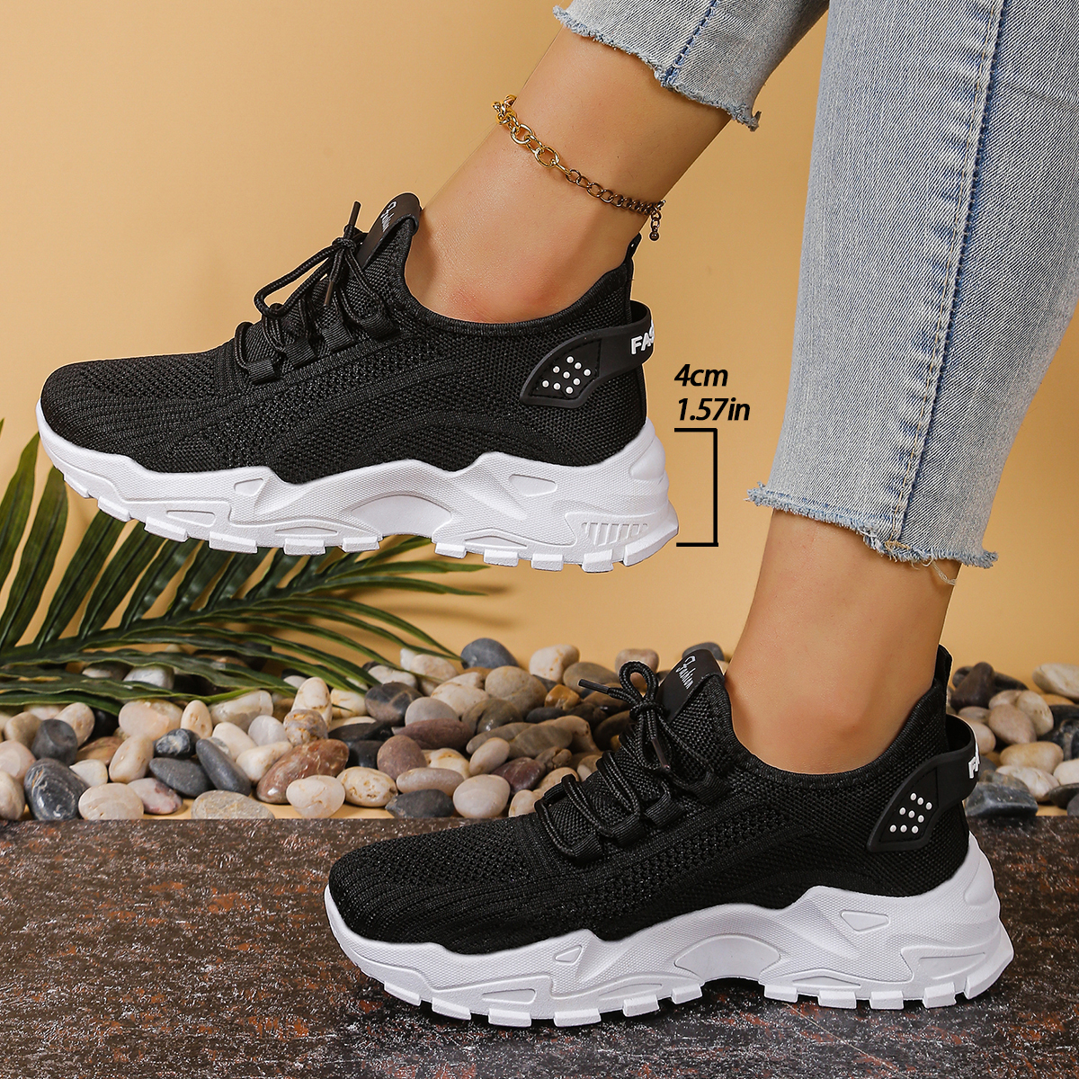 Women's sports shoes 2025: Bre - Guipure Lace Panel บทวิจารณ์และราคา