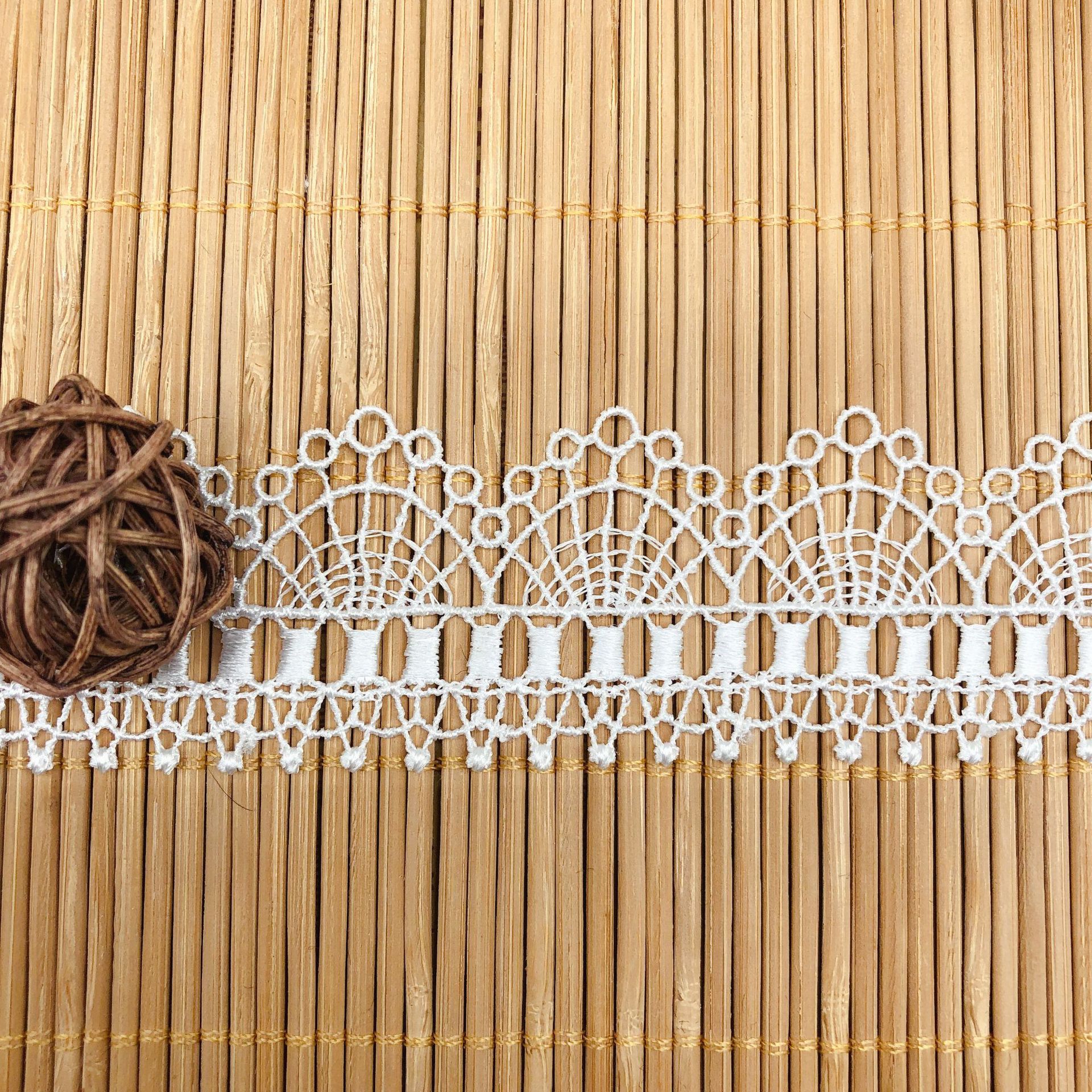Hollow Embroidery Clavicle Cha - Lace Ribbon Trim บทวิจารณ์และราคา