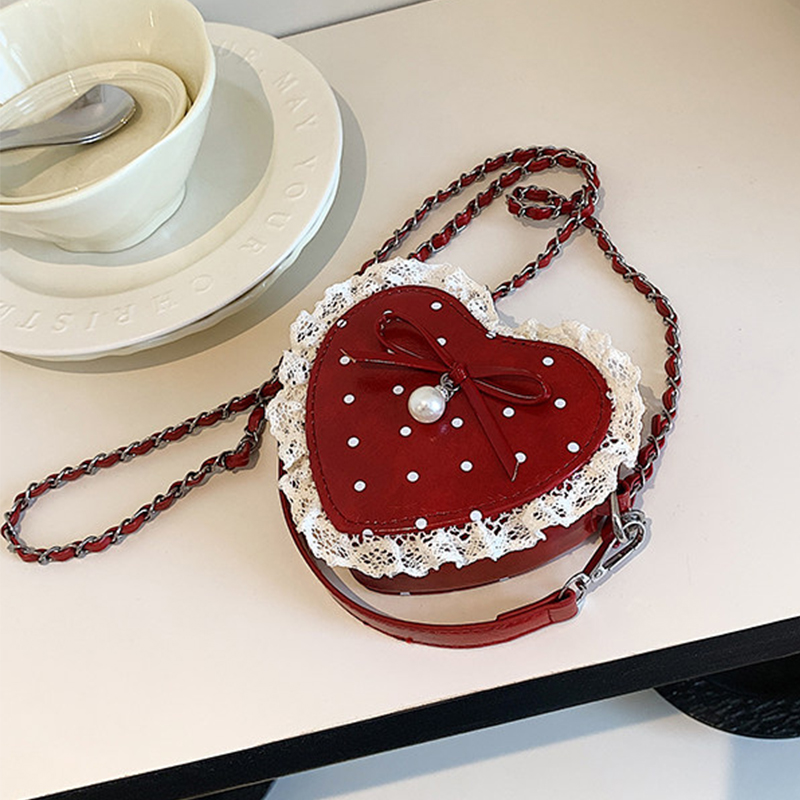 Red Heart Shaped Crossbody Bag - Pearl Trim Chain บทวิจารณ์และราคา