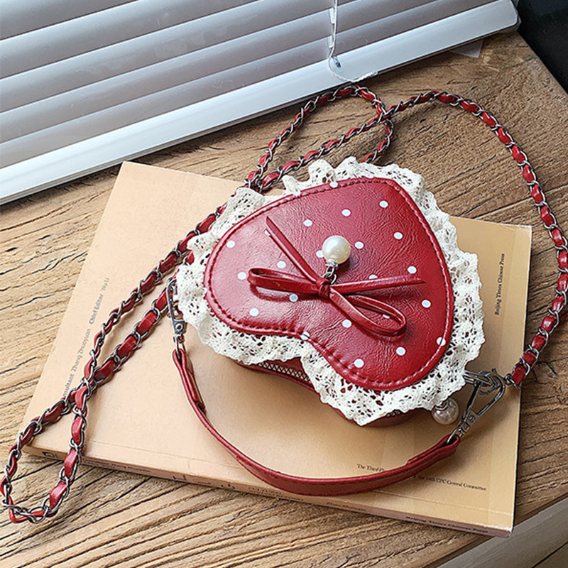 Red Heart Shaped Crossbody Bag - Pearl Trim Chain บทวิจารณ์และราคา