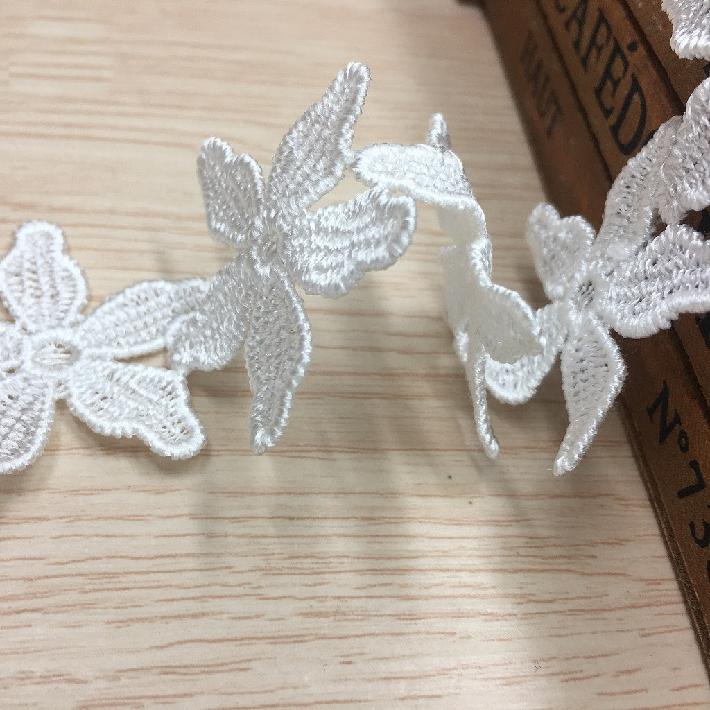 Embroidered Five-leaf Flower O - Lace Ribbon Trim บทวิจารณ์และราคา