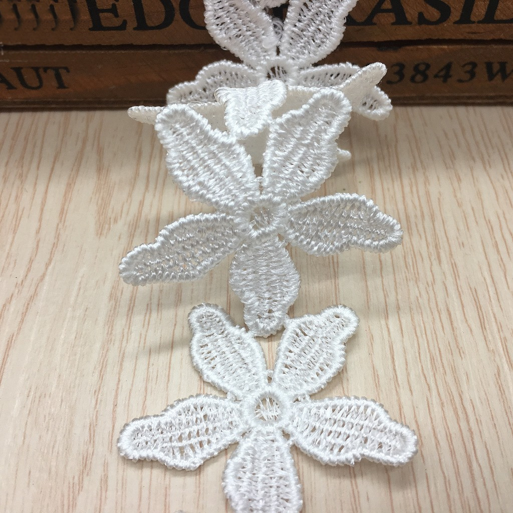 Embroidered Five-leaf Flower O - Lace Ribbon Trim บทวิจารณ์และราคา