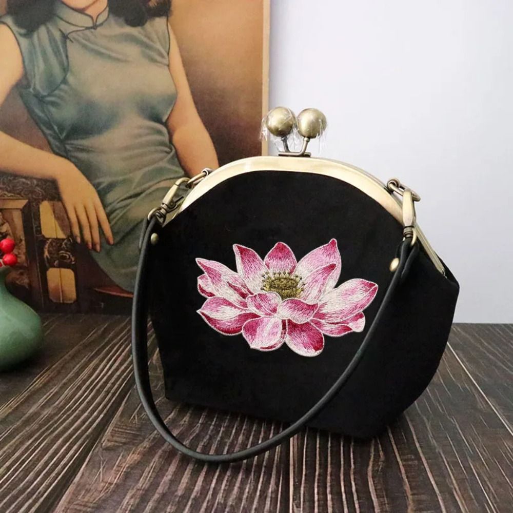 Soft Lotus Flower Patch Embroi - Applique Patch Flower บทวิจารณ์และราคา