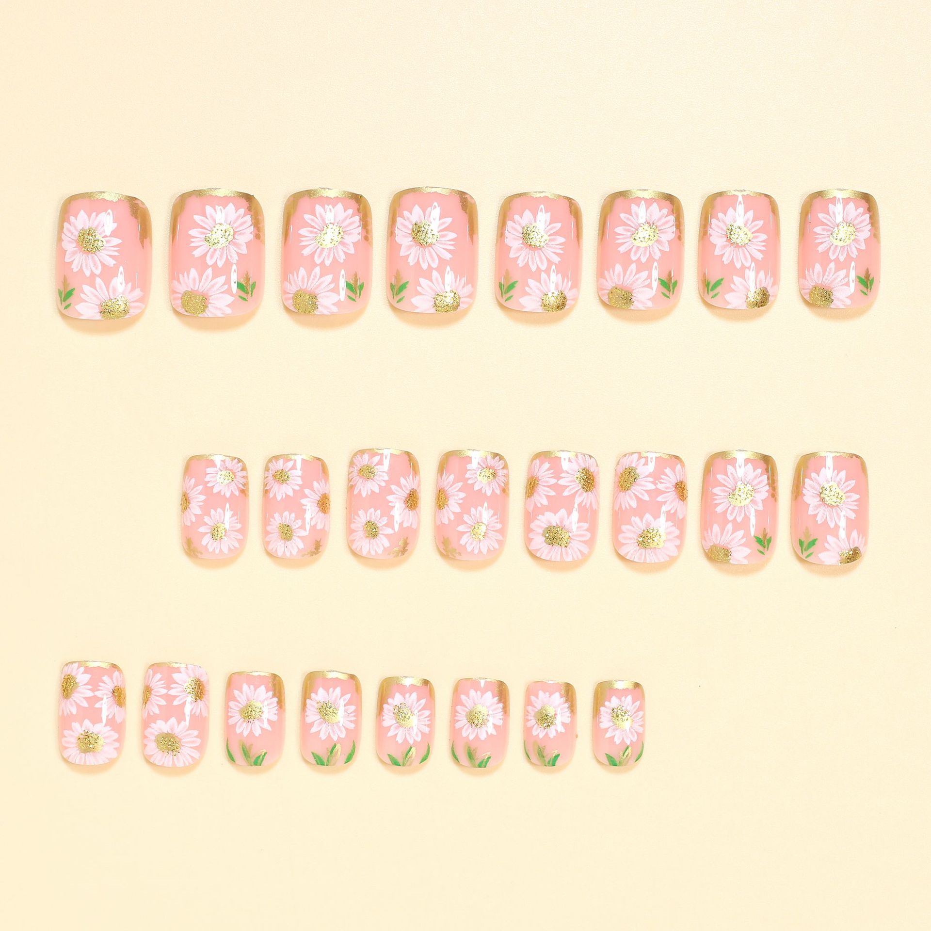 Short Square fake nails golden - Embroidery Embellishments บทวิจารณ์และราคา