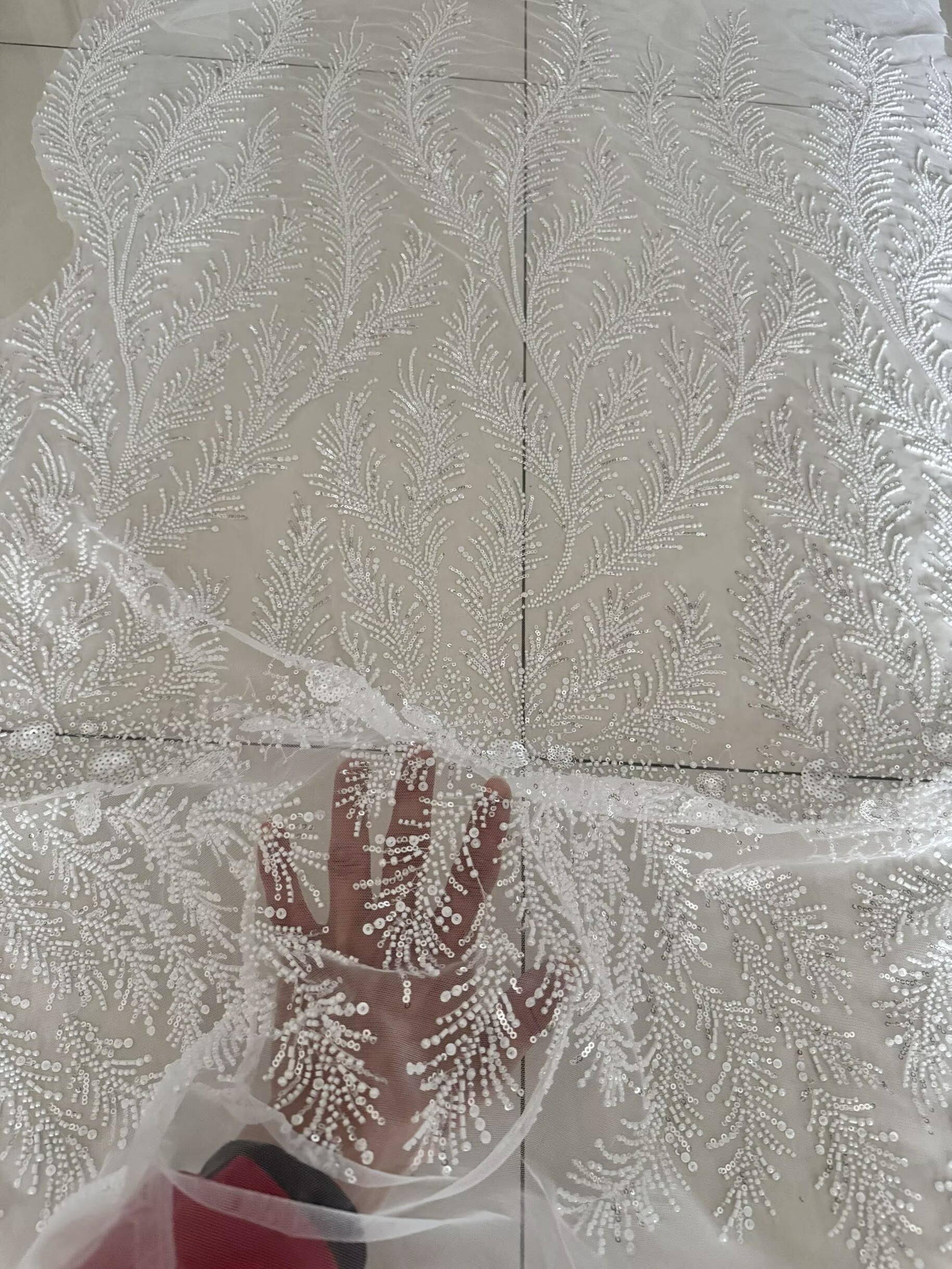 White Beaded Pearl Crystal Seq - Crystal Mesh Fabric บทวิจารณ์และราคา