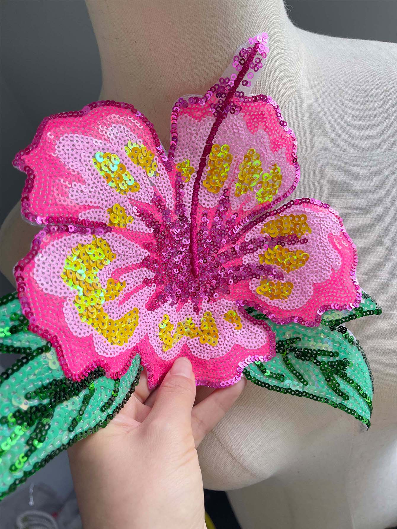 1 Piece 26CM Shining Pink Sequ - Applique Patch Flower บทวิจารณ์และราคา